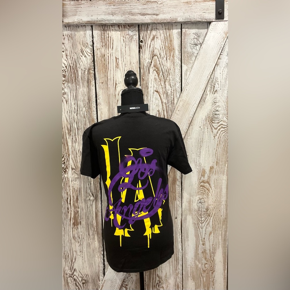 Mens Small Tee, New with Tags